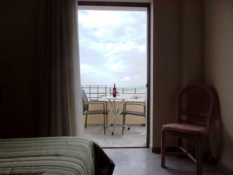 Atlantica Yakinthos Hotel Kato Daratso Luaran gambar